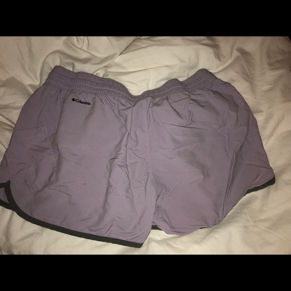 Large shorts Columbia! Quick dry and key pocket - Picture 3 of 3